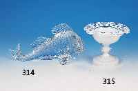 Skulptur, Frankreich, 40er Jahre, sign. R. Janson, farbloses Preßglas, H. ca. 16 cm L. ca. 32 cm