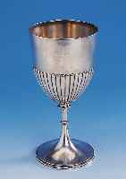 Pokal, England Sheffield Jahresbuchst. 1907, klassizistisch, Rillendekor, Perlleisten- verzierung, ca. 265 g, innenvergoldet, H ca. 20 cm