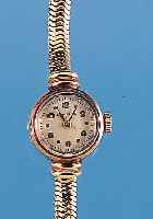 LONGINES DAMENGOLDBANDUHR, REF.-NR. 7828161,SCHWEIZ UM 1948, GG 750/000, GG-GEH. INCL. SCHLAGENGLIEDERBAND, BODEN GEDR., VERS. BLATT,ZUM RAND L. ...