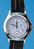 Konvolut: 2 Herrenarmbanduhren, 1 x CHRYSLERHerrenarmbanduhr Automatik, Mod. Remember, Werbeuhr d. Autofirma, Metall rotverg., Edelst.bd., ...
