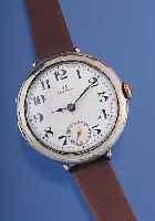 OMEGA Herrenarmbanduhr, Ref.-Nr. 5451122, Schweiz um 1915, Nickelrundgeh., D. 35 mm, Scharnierboden, Glasrand gedr., Orig.-Emailbl.sign., ...