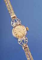UNIVERSAL GENEVE Damenarmbanduhrwerk Kal. 70, Schweiz um 1965, im neutralen RoseG.750/000-Geh. incl. zweireihigem RoseG. Schlangenband,Bandanst. m. ...
