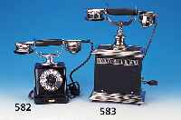 Tischtelefon, W 24 F, Deutsche Reichspost, Metall, emaillierte Wählscheibe, guter Zustand22 x 30 cm, Funktion nicht geprüft