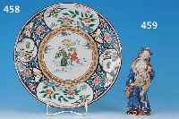 PORZELLANFIGUR, JAPAN, UM 1870, DARSTELLUNG EINES HöLLENWäCHTERS, BUNT BEMALT, GOLDSTAF- FAGE, H. CA. 19 CM, LEICHT REST., AM SOCKEL L. BEST.