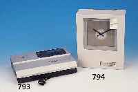 WANDUHR, PATEK PHILIPPE, GENF, 70ER JAHRE, MINUTENUHR IM WANDGEHäUSE, GRAU GELACKT, OPTISCHE ANZEIGE (UNTER SCHUTZSCHAUM), MODELL Q M 2, ...