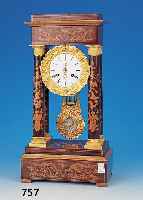 Portaluhr, Frankreich, um 1860, Holzgehäuse reich floral intarsiert, zum Teil mit Bandintarsien, vier Vollsäulen, Basen-, Lünette-, ...