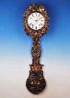 Comtoise, Frankreich, um 1880-1900, Zifferblattumrandung und Prunkpendel mit Automat, Emailzifferblatt bez. Luquet … Tour- nus (Lit. ...