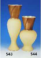 Vase, Venini, farbloses Glas, beigefarbener Innenüberfang, golddekorierter Hals, H. 50 cm, sign. und dat 96