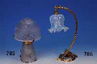 Tischlampe, Frankreich, um 1900, Messingfuá, Opalinglasschirm mundgeblasen, H. 38 cm, neu elektr.