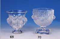 Gef„á, Lalique, farbloses reliefiertes Glas mit V”geln im Ge„st, teilmattiert, H. ca.14 cm, unsigniert
