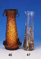 Vase, wohl L”tz, um 1900, Metallmontur, Glas im Wabendekor, lstriert, Kupfermontur, Altersspuren, H. 27.5 cm, am Rand, ...