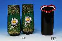 Zwei Jugendstilvasen, Frankreich, um 1900, grnes Glas, optisch geblasen, m. Emailfarben bemalt, eine Vase am Rand l. best., H. 27 cm