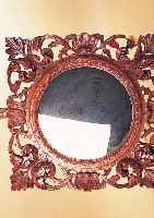 WANDSPIEGEL, FRANKREICH, UM 1900, WEICH- HOLZ REICH VOLLPLASTISCH GESCHNITZT, TEILS BESCH., RESTAURIERT, CA. 91 X 91 CM, SPIE- GELEINSATZ ...