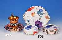 Tasse und Untertasse, Frankreich, Paris, um 1830, Porzellan, reich vergoldet und ge„tzt mit Puttendekor, bunt bemalt, Marriage, H. der Tasse ...