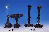 Ziervase u. Fuáschale, Historismus, um 1900, Bronze und Metallguá, verziert, facettierter Glaseinsatz, 32/17 cm