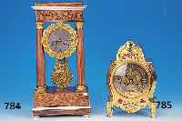 Tischuhr mit Wandkonsole, neuzeitlich, Franz Hermle & Sohn, Gosheim/Württemberg, Holzgehäuse goldfarben gefasst u. bunt bemalt mass. ...