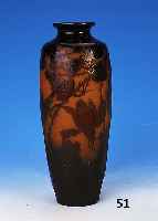 Vase, Frankreich, sign. d'Argenthal, um 1910- 12, Schichtglas mit orangeroten Einpude- rungen, grn und braun berfangen, geschnit- ten ...