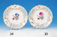 Teller, Meissen, um 1910, Porzellan, Rand mit Durchbrucharbeit, Blume III, Goldstaffage, D. 21 cm