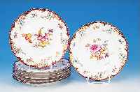 7 Dessertteller, Nymphenburg, Ende 19. Jh., Porzellan, Blumenbouquetbemlaung, Goldstaffageroter Rand, D. 21 cm