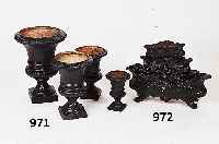 KONVOLUT AUS VIER JARDINIEREN, FRANKREICH, UM 1900, EISENGUSS SCHWARZ LACKIERT, H. CA. 11/14/18/22 CM, KORRODIERT