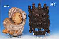 WANDAPPLIKE, WOHL SüDDEUTSCH, 19. JH., HOLZ GESCHNITZT, NACHTRäGLICH BUNT BEMALT, BZW. SILBERN GEFAßT, LEICHTE FARBSCHäDEN, H. CA. 26 CM