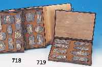 Sammlung aus 8 Tuschesteinen, China, um 1900- 1910, fein reliefiert mit Blumen, Drache undLandschaften, untersch. Formen, im orig. Etui