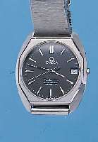 OMEGA HERRENARMBANDUHR, CONSTELLATION CHRO- NOMETER, REF.-NR. 1333, SCHWEIZ UM 1979, EDELST., EDELST.-BAND MATT., SAPHIRFLACHGLAS, ...