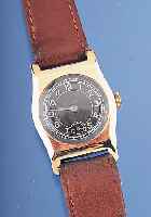 OMEGA Herrenarmbanduhr, Ref.-Nr. 6531151, Schweiz um 1928, GG 585/000, Scharnierbd., seitl. Schmuckgrav., Bandanst. oben rechts durchgetr., ...