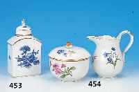 Zuckerdose und Sahnegießer, Meissen, 2. Wahl, 20. Jh., Porzellan, Goldrand, H.11/9 cm