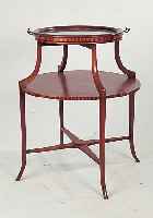 Beistelltisch mit abnehmbarem Tablett, Frank- reich, um 1900, Nußbaum mit Bandintarsien, H. ca. 83 cm, unterer D. ca. 66 cm, oberer D. ca. 48 cm