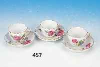 ZWEI MOKKATASSEN M. UNTERTASSEN, MEISSEN, 2. WAHL, PORZELLAN, BUNTE BEMALUNG, DEKOR ROTE ROSE, GOLDSTAFFAGE, TASSENH. 5 CM