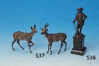 Paar Wiener Bronzen, um 1900, Rehbock und Ricke, bunt naturalistisch bemalt, H. ca. 8.5 cm