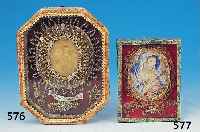 Votivbild, süddt., um 1820, gemalte Marien- darst. im Oval, mit Perlchen verziert, Maße ca. 12,5 x 9,5 cm, l. Alterssp.
