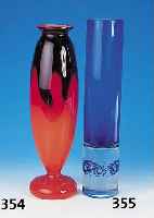 Vase, Frankreich, sign. Schneider, um 1928/32, farbloses Glas, rot-orangefarbener Innen- übergang, schwarz eingepudert, H. ca. 40 cm