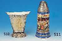 VASE, METTLACH, UM 1865/70, STEINZEUG, RELIEFIERTER DEKOR, BEIDSEITIG JE EIN PäRCHEN,SILBERSTAFFAGE, DIESE L. BER., H. CA. 17 CM, L. ALTERSSP.