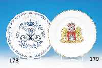 Jubiläumsteller 200 Jahre Meissen, 1908, Porzellan, blaue Bemalung, D. ca. 25,5 cm