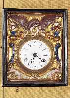 Rahmenuhr, wohl Karlstein, um 1880/90, geprägte Messingumrandung, farblich gefaßt, Holzplatinenwerk, Originaltüren, Stundenschlagauf ...