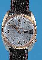 Konvolut: 2 BULOVA Herrenarmbanduhren, 1 x Modell Accutron, Zentralsek., Tag u. Datum, Patent von Bulova, Stimmgabelschwingerprinz., Metall ...