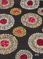 SUSANI-STICKEREI, TURKMENISTAN, SCHWARZES BAUMWOLLGRUNDGEWEBE MIT KREISFöRMIGEN STICKER-EIMORNAMENTEN, SEHR DEKORATIV, 252 X 200 CM