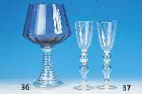PAAR GLäSER,  FARBLOSES GLAS, HOHLFUß, GESCHNITTENER DEKOR, H. 23.5 CM