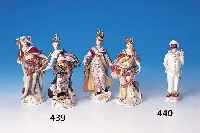 Vier Porzellanfiguren, Sitzendorf, um 1900, nach Vorbild Meissen, Darst. der Kontinente: Amerika, Afrika, Asien und Europa, bunte Be- malung, ...