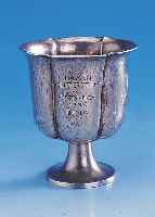 Pokal, ™sterreich um 1936, 800er Silber, reine Treibarbeit, Meistermarke Schwarz und Steiner, Inschrift: Damenmeisterschaft von ...