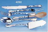 11 VORLEGETEILE, 925ER SILBER, BEST. AUS: 2 TORTENSCHAUFELN, 1 SALATBESTECK, 1 TRANCHIERMESSER M. SPIEß, 1 SOßENLöFFEL, 2 FLEISCH- SPIEßE, ...
