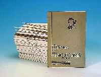 KONVOLUT AUS JAHRBüCHERN DES WILHELM-BUSCH- MUSEUMS, 1931-98, DAZU VERSCHIEDENE MIT- GLIEDERVERZEICHNISSE, 36 JAHRBüCHER, 6 ...
