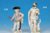 PORZELLANSKULPTUR, MEISSEN, UM 1870/80, BE- MALT, GOLDSTAFFAGE, TEILREST., AN SOCKEL- UNTERSEITE KL. CHIP, H. 9.5 CM