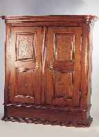Schrank, süddeutsch, wohl Pfalz, um 1800, Eiche massiv, schlichte Form mit je zwei Kassetten in den Türfüllungen, Beschläge und ...