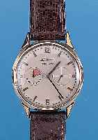 LE COULTRE Herrenarmbanduhr Futurmatic, Schweiz/USA um 1952, GG-Filled, vers. Blatt, Boden gedr., Gangreserveanz. d. Zeiger bei 9, k. Sek. bei ...