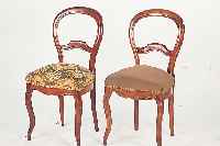 Paar Stühle, Frankreich, um 1870 Buche massiv, rest.bedürftig, Barockstil