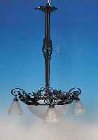 DECKENLAMPE, FRANKREICH, UM 1910, SCHMIEDEEISERNE FASSUNG, FARBLOSES GLAS, GEäTZTER ROSENDEKOR, SIGN. DEVEAU