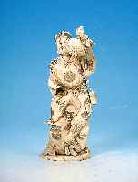 Elfenbeinskulptur, Japan, um 1900, Mann mit Hammer, geschnitzt, rissig, Teil in der Hand (verm. Tier) fehlt, H. 23 cm